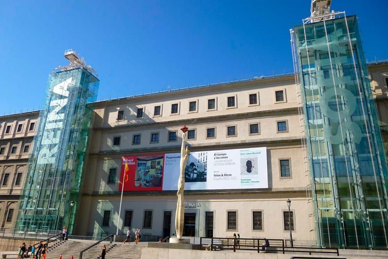 Museo Reina Sofía Madrid en el barrio Lavapiés
