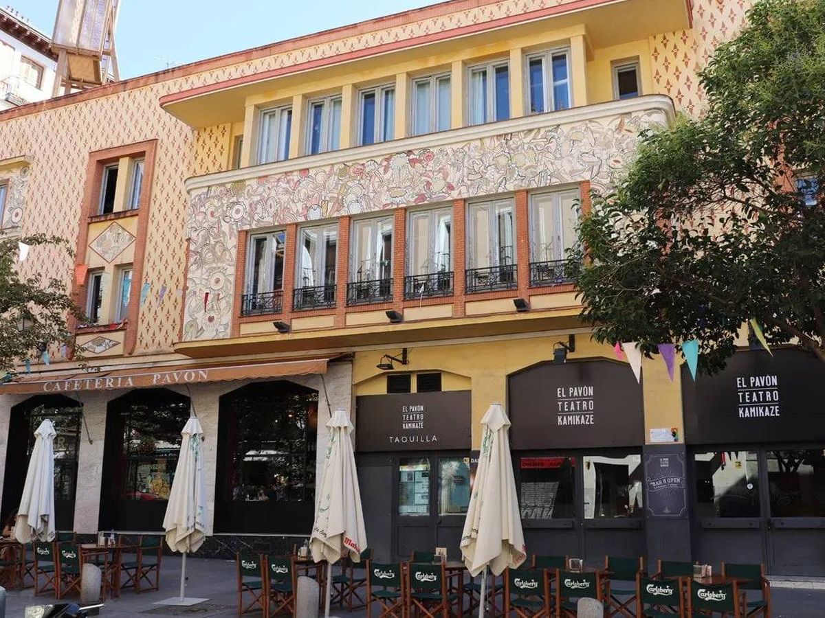 teatro-kamikaze-cafe-pavon-lavapies Exterior del emblemático Teatro Kamikaze y Café Pavón